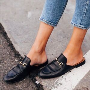 Gucci Black Leather Flats with Horsebit Detail